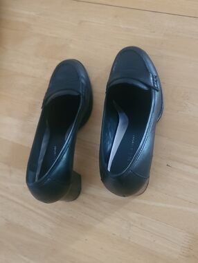 Nine & Co. Black Leather Loafers